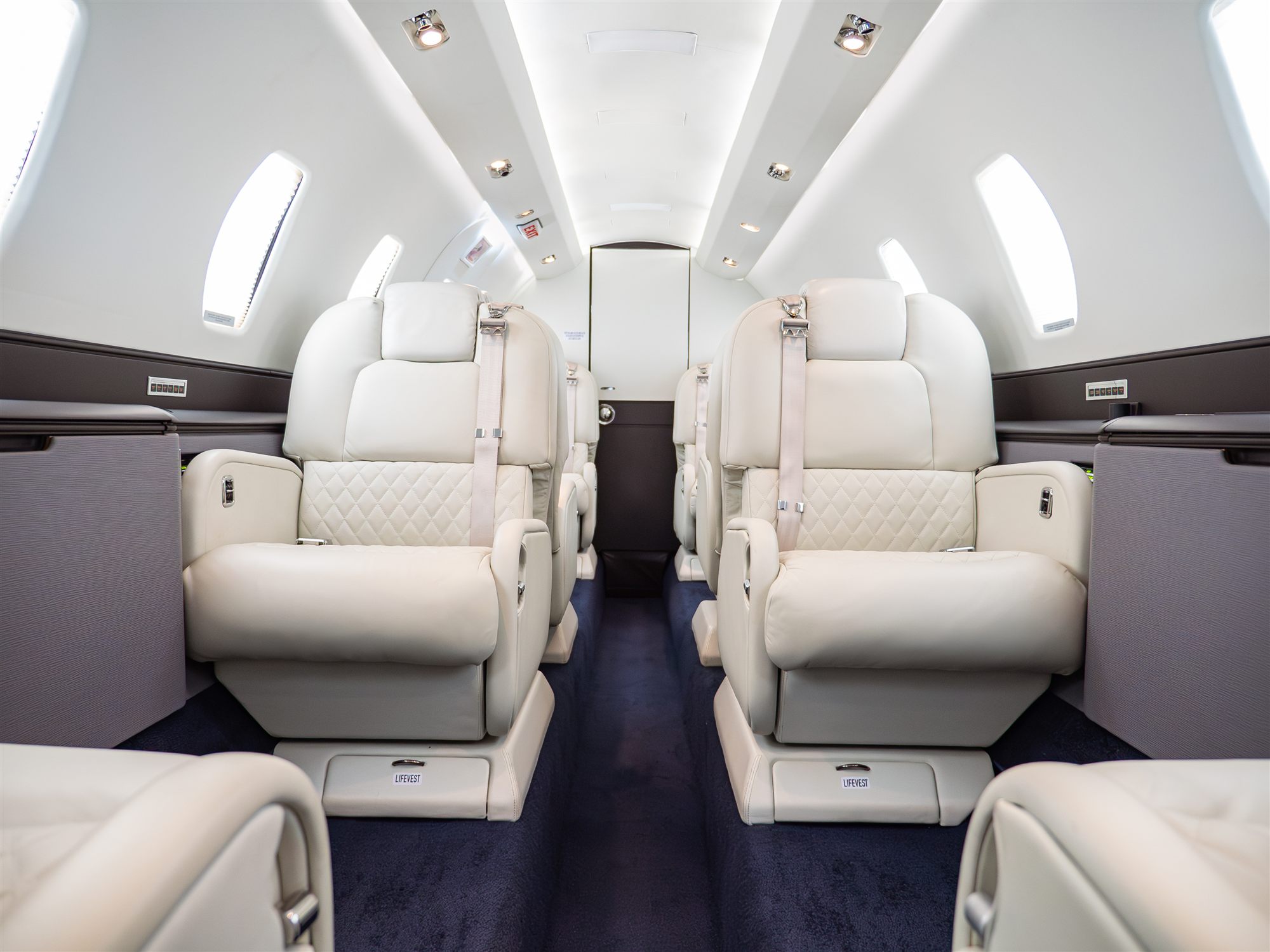 Citation X cabin seating